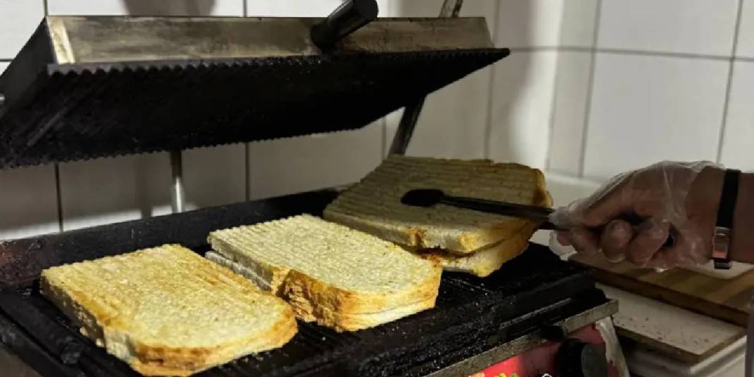 Sıradan tostlara taş çıkarıyor! Coğrafi işaretli tosta yoğun ilgi: Kargoyla bile sipariş teslim ediyor 5